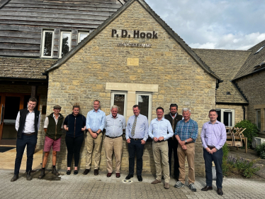 Farming Minister visits West Oxfordshire